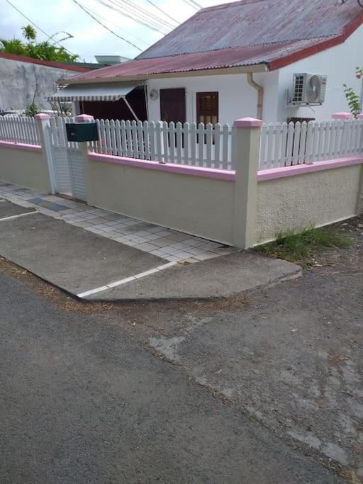 Maison Creole Chaleureuse Avec Stationnement 哥西尔 外观 照片